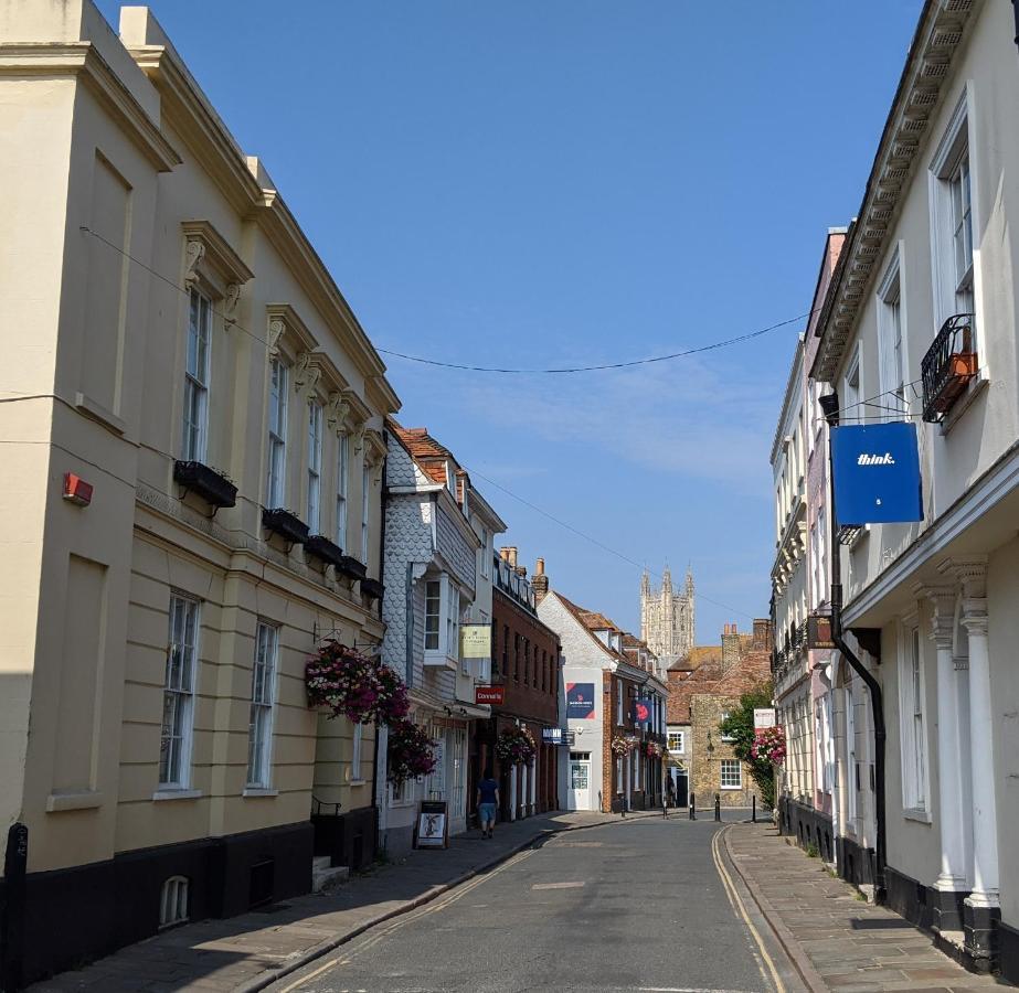 Number 8 Hotel Canterbury Exterior photo